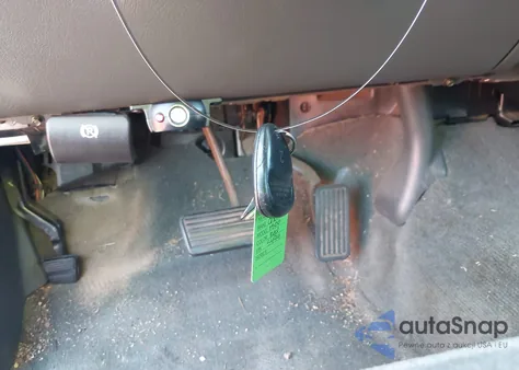 2004 Chevrolet Silverado 1500 Ls z USA, uszkodzony, nr VIN 2GCEC19VX41425494